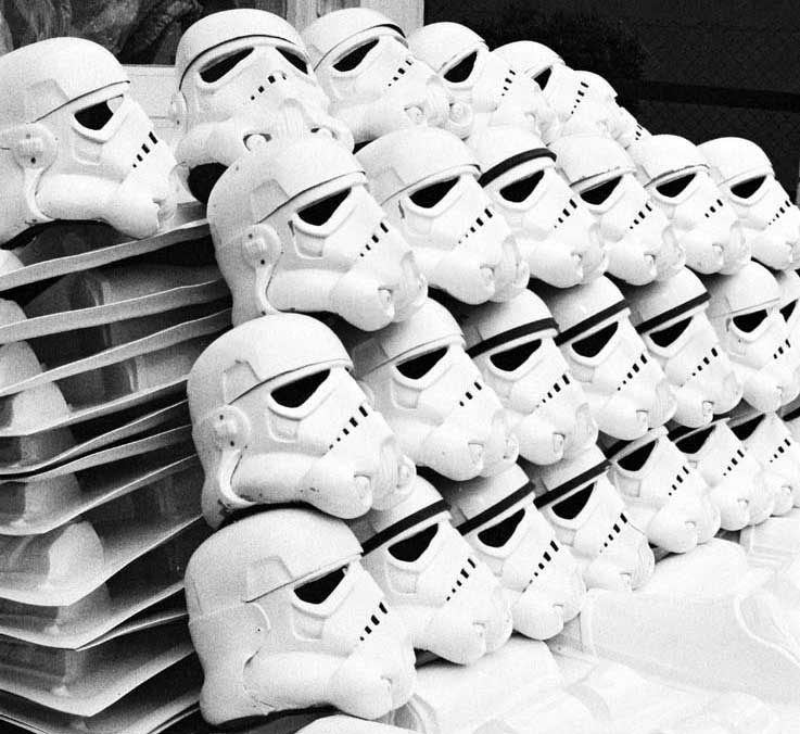 orignial-stormtrooper-helmets-andrew-ainsworth-star-wars-a-new-hope-hr.jpg